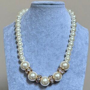 Cream Faux Pearl Clear Crystal Stud On Gold Tone Ring Gradual Necklace